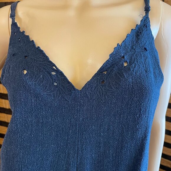 ASTR The Label Womens Sz M Linen Shift Dress Navy Blue V-Neck Sundress Lace Trim - Picture 4 of 9